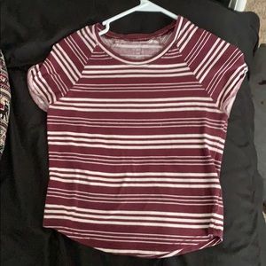 Horazontal stripped tee shirt